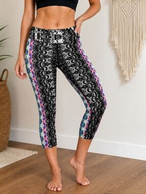 prAna Yoga Capris Small Printed Leggings Cropped Athletic Workout Pants Boho